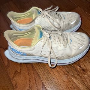Hoka Kawana Shoe